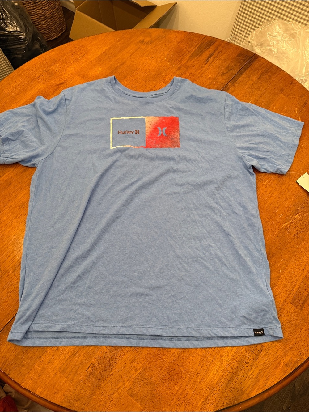 Hurley Light Blue Short Sleeve Tee with Red Logo Panel xxl